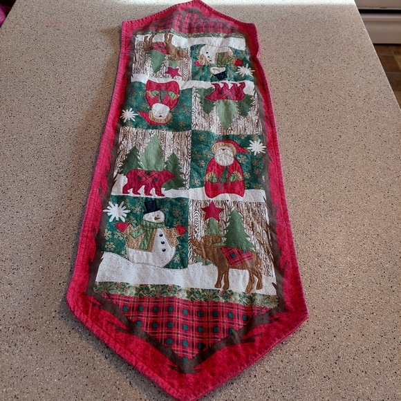 Santa Christmas Raindeer Snowman Table  Runner red Holiday decoration green - Picture 6 of 9